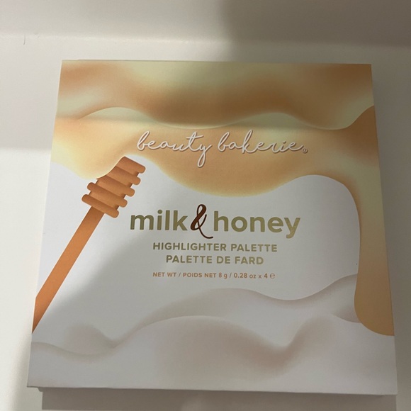 Beauty Bakerie Milk and Honey Highlighter Palette - Picture 2 of 3